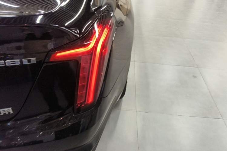 Used Cadillac CT5 2024 28T Luxury Pro Trim Right Rear Taillight