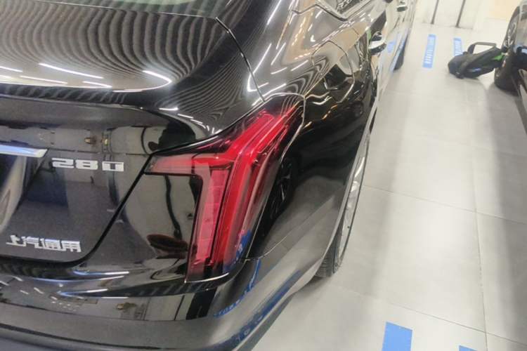 Used Cadillac CT5 2024 28T Luxury Pro Trim Right Rear Taillight