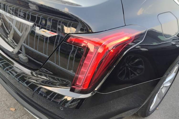 Used Cadillac CT5 2024 28T Luxury Pro Trim Right Rear Taillight