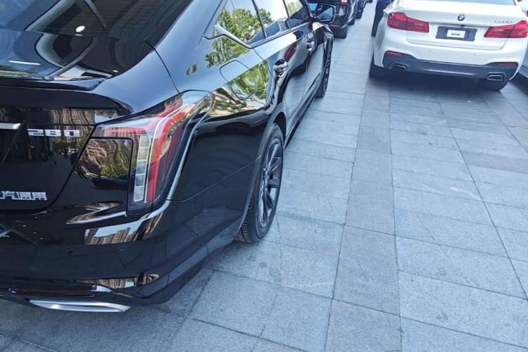 Used Cadillac CT5 2024 28T Prestige Edition Right Rear Taillight