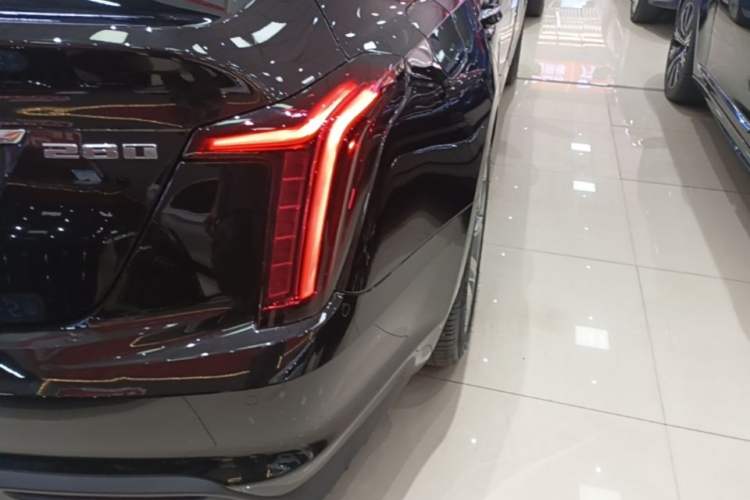 Used Cadillac CT5 2024 28T Luxury Pro Trim Right Rear Taillight