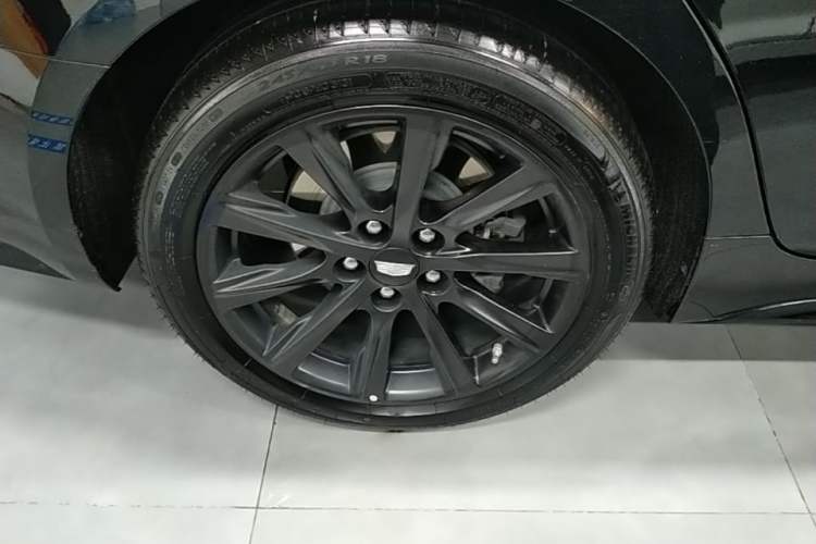 Used Cadillac CT5 2024 28T Prestige Edition Right Rear Wheel Hub