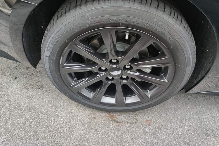Used Cadillac CT5 2024 28T Prestige Edition Right Rear Wheel Hub