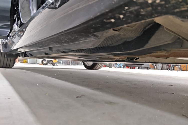 Used Cadillac CT5 2024 28T Luxury Pro Trim Right Side Sill