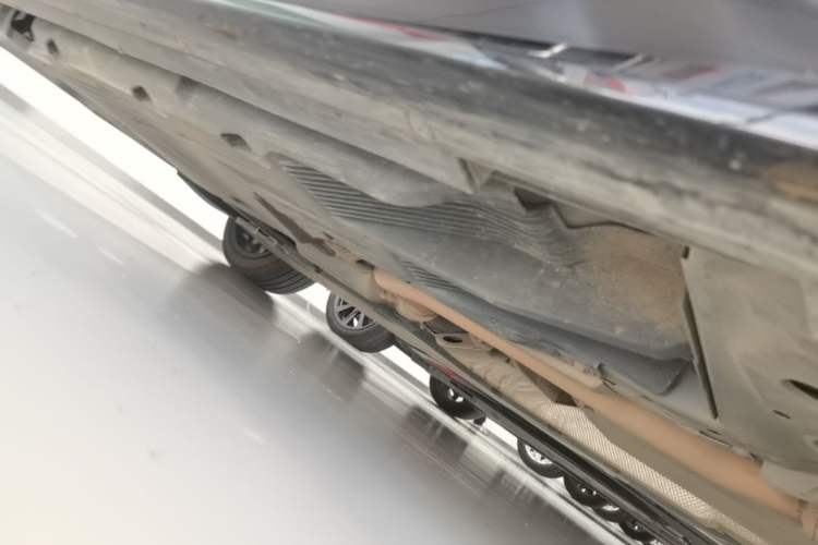 Used Cadillac CT5 2024 28T Prestige Edition Right Side Sill