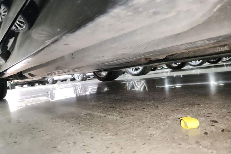 Used Cadillac CT5 2024 28T Luxury Pro Trim Right Side Sill
