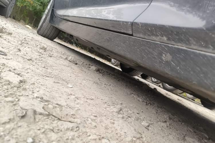 Used Cadillac CT5 2024 28T Luxury Pro Trim Right Side Sill