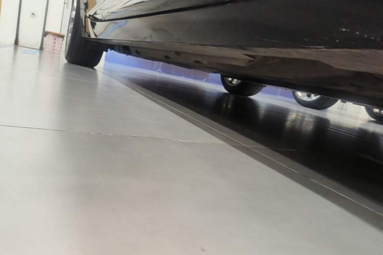 Used Cadillac CT5 2024 28T Luxury Pro Trim Right Side Sill