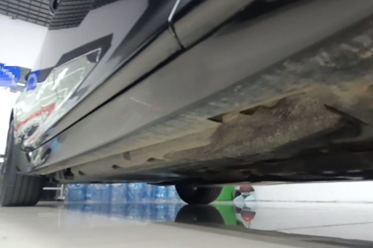 Used Cadillac CT5 2024 28T Luxury Pro Trim Right Side Sill
