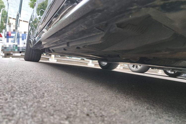 Used Cadillac CT5 2024 28T Prestige Edition Right Side Sill