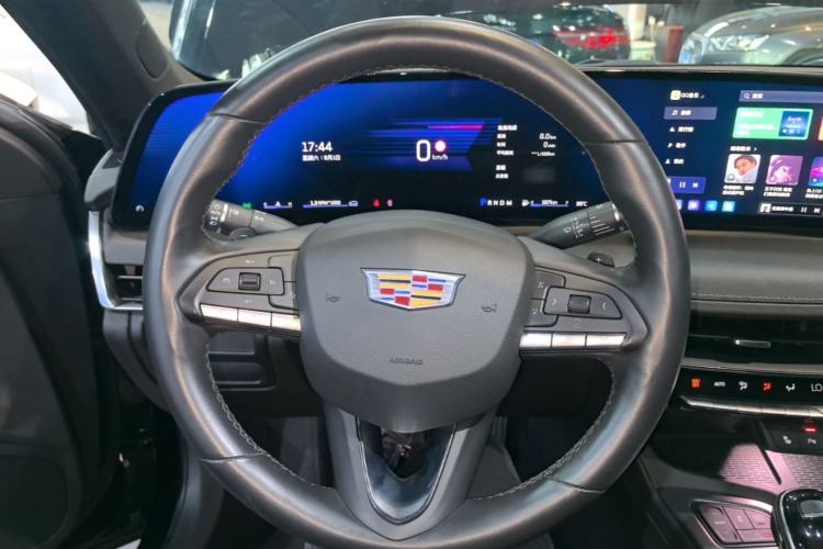 Used Cadillac CT5 2024 28T Luxury Pro Trim Steering Wheel