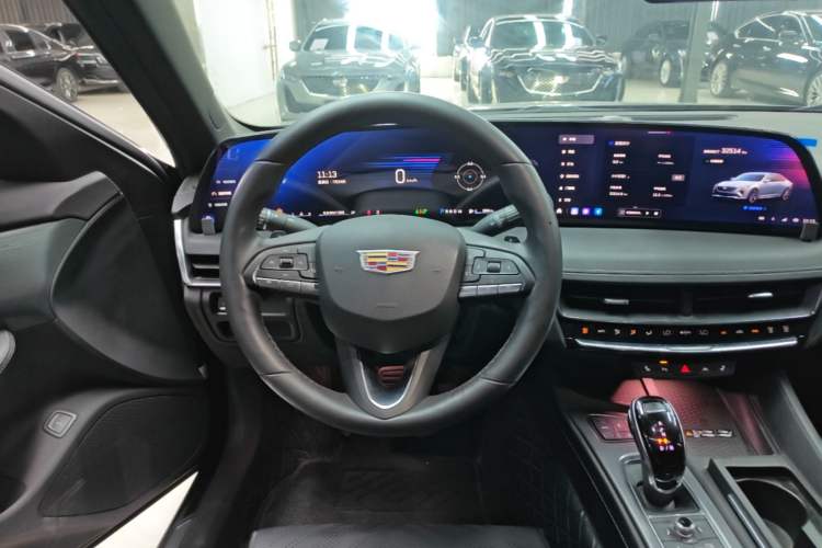 Used Cadillac CT5 2024 28T Luxury Pro Trim Steering Wheel