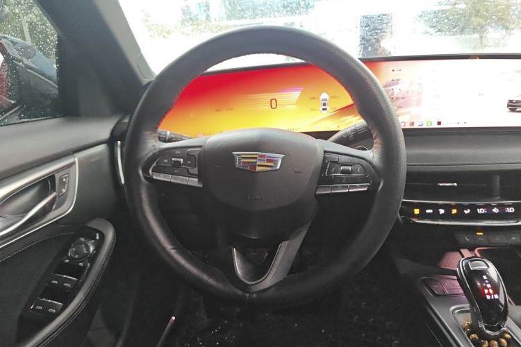 Used Cadillac CT5 2024 28T Luxury Pro Trim Steering Wheel