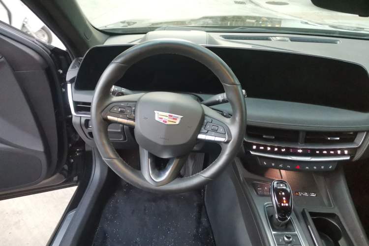 Used Cadillac CT5 2024 28T Prestige Edition Steering Wheel