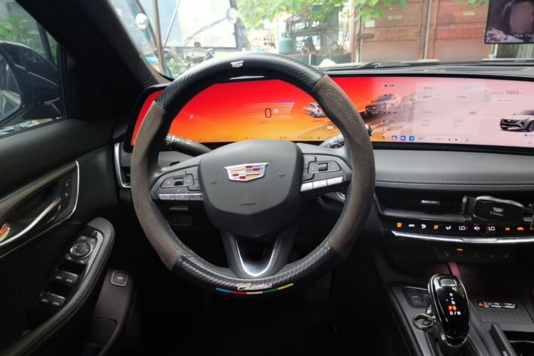 Used Cadillac CT5 2024 28T Luxury Pro Trim Steering Wheel