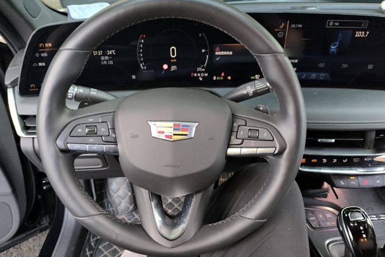 Used Cadillac CT5 2024 28T Luxury Pro Trim Steering Wheel