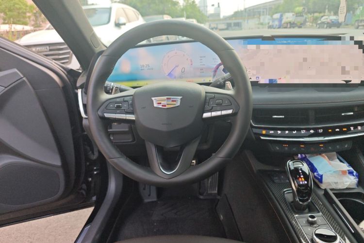 Used Cadillac CT5 2024 28T Platinum Edition Steering Wheel