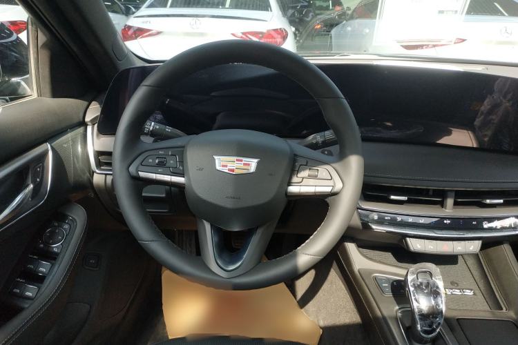 Used Cadillac CT5 2024 28T Luxury Pro Trim Steering Wheel