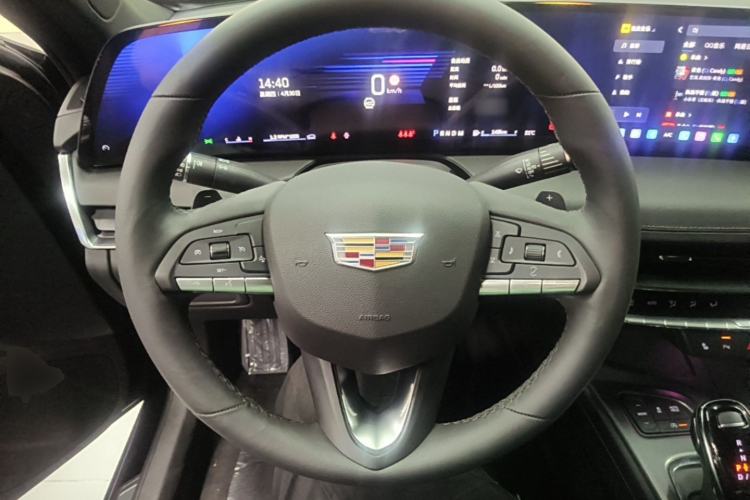 Used Cadillac CT5 2024 28T Luxury Pro Trim Steering Wheel