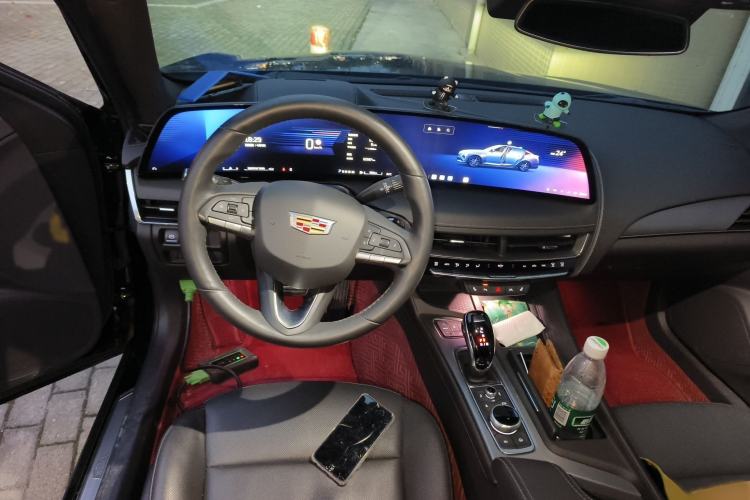 Used Cadillac CT5 2024 28T Luxury Pro Trim Steering Wheel