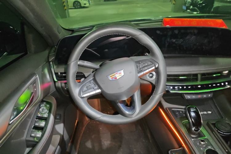 Used Cadillac CT5 2024 28T Luxury Pro Trim Steering Wheel