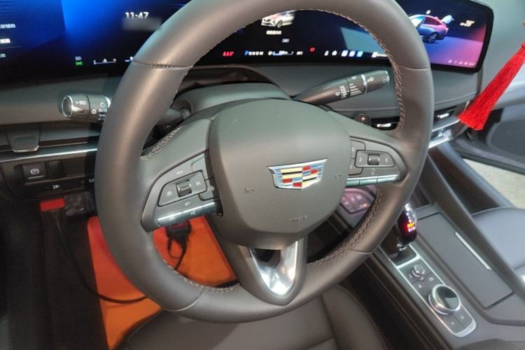 Used Cadillac CT5 2024 28T Luxury Version Steering Wheel