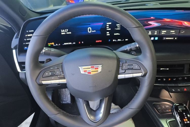 Used Cadillac CT5 2024 28T Luxury Pro Trim Steering Wheel