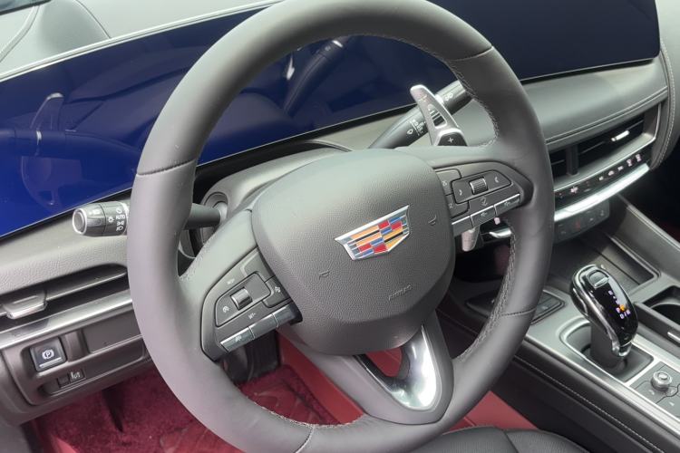Used Cadillac CT5 2024 28T Luxury Pro Trim Steering Wheel