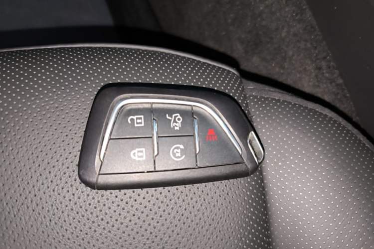 Used Cadillac CT5 2024 28T Luxury Pro Trim Vehicle Key