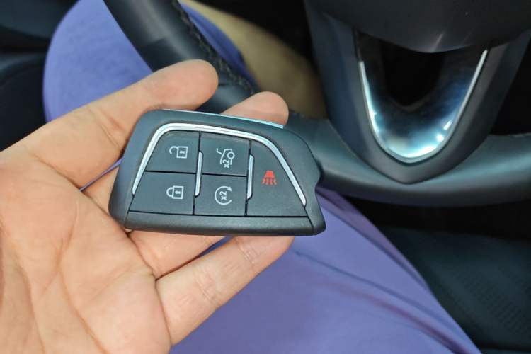Used Cadillac CT5 2024 28T Luxury Pro Trim Vehicle Key