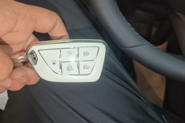 Used Cadillac CT5 2024 28T Prestige Edition Vehicle Key