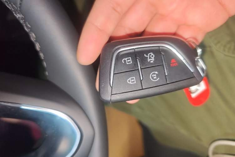 Used Cadillac CT5 2024 28T Luxury Pro Trim Vehicle Key