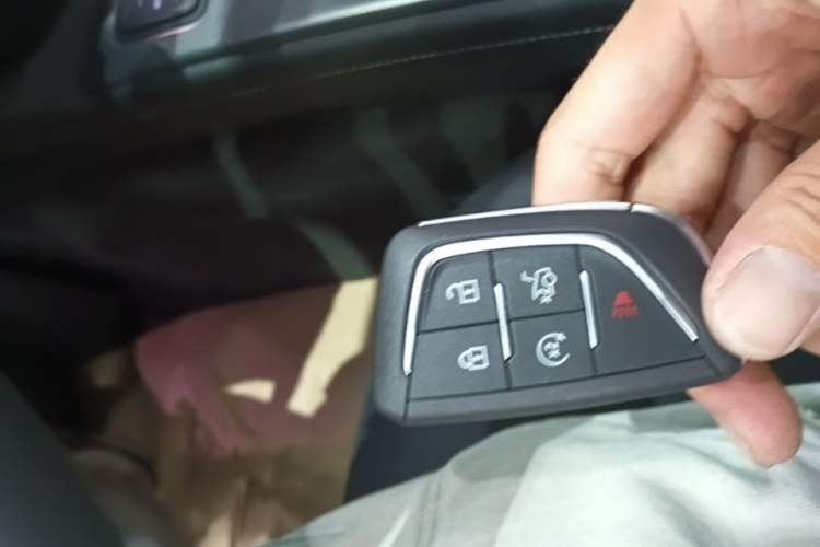 Used Cadillac CT5 2024 28T Luxury Pro Trim Vehicle Key