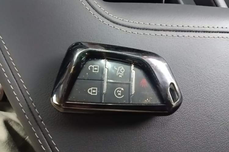 Used Cadillac CT5 2024 28T Luxury Pro Trim Vehicle Key