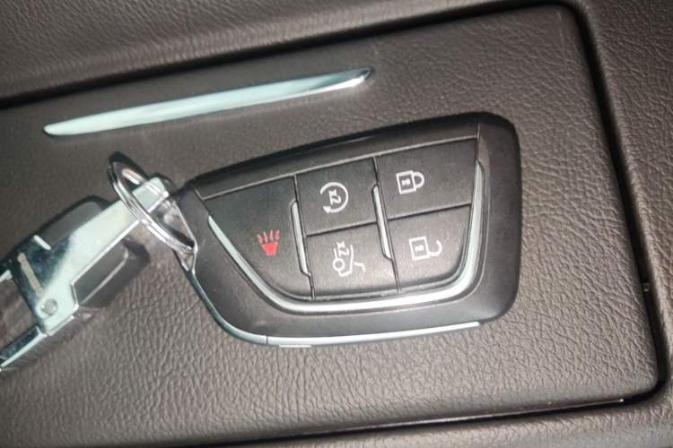 Used Cadillac CT5 2024 28T Luxury Pro Trim Vehicle Key