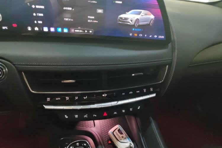 Used Cadillac CT5 2024 28T Prestige Edition Audio And AC Panel