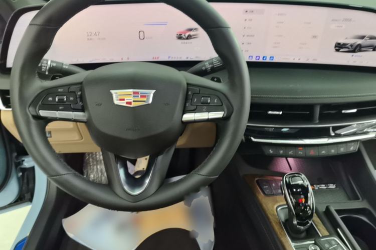 Used Cadillac CT5 2024 28T Prestige Edition Center Console