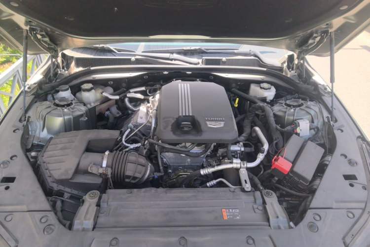 Used Cadillac CT5 2024 28T Luxury Pro Trim Engine Bay