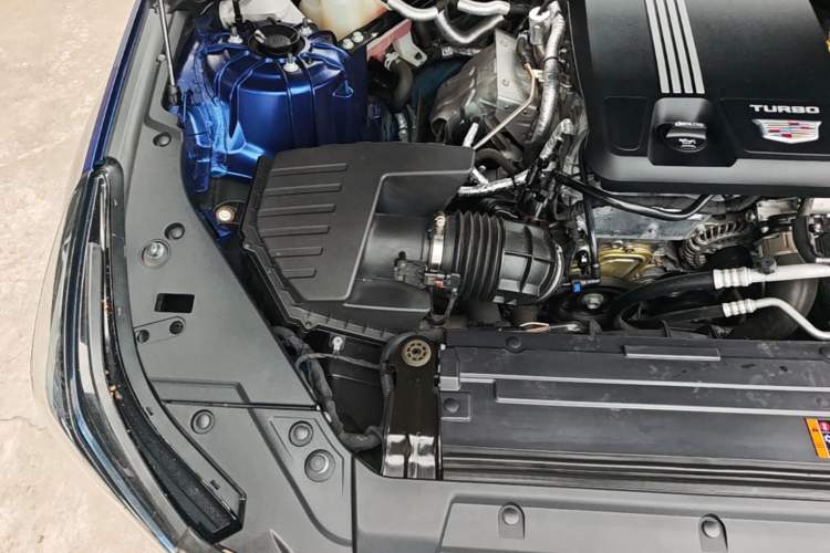 Used Cadillac CT5 2024 28T Platinum Edition Engine Bay Right
