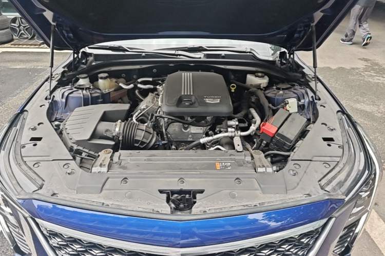 Used Cadillac CT5 2024 28T Luxury Pro Trim Engine Bay