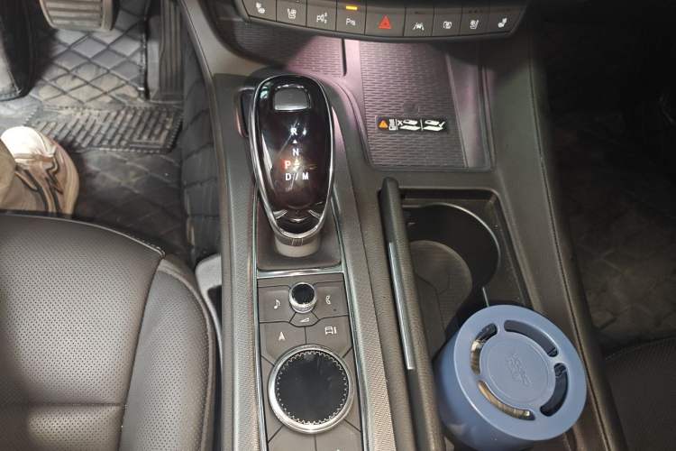 Used Cadillac CT5 2024 28T Prestige Edition Gear Lever