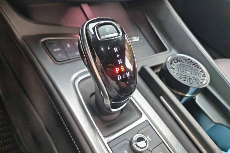 Used Cadillac CT5 2024 28T Prestige Edition Gear Lever