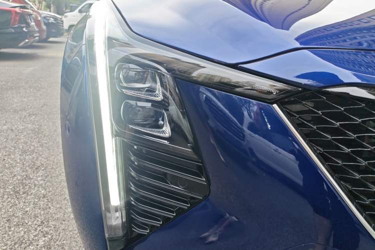 Used Cadillac CT5 2024 28T Prestige Edition Right Front Headlight