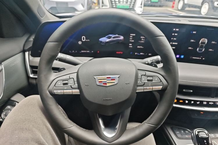 Used Cadillac CT5 2024 28T Luxury Pro Trim Steering Wheel