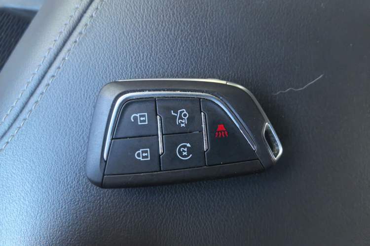 Used Cadillac CT5 2024 28T Luxury Pro Trim Vehicle Key