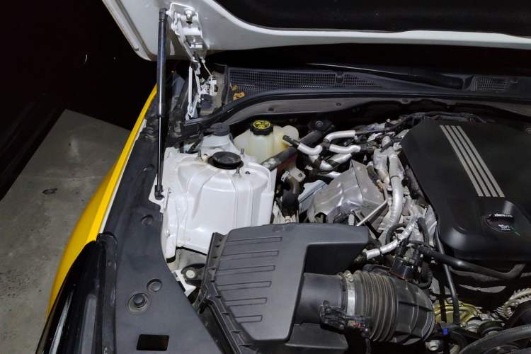 Used Cadillac CT5 2024 28T Luxury Pro Trim Engine Bay Right