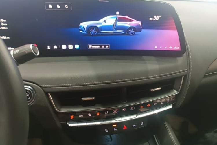 Used Cadillac CT5 2024 28T Luxury Pro Trim Audio And AC Panel