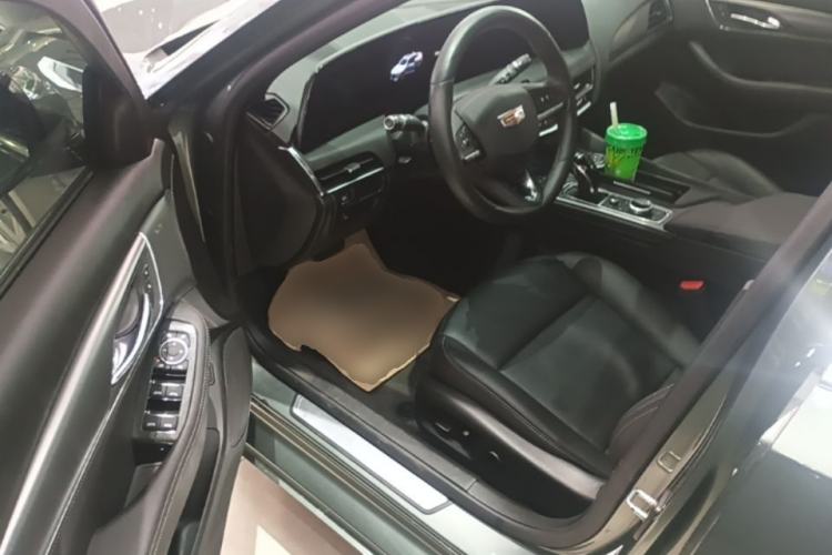 Used Cadillac CT5 2024 28T Luxury Pro Trim Driver Seat