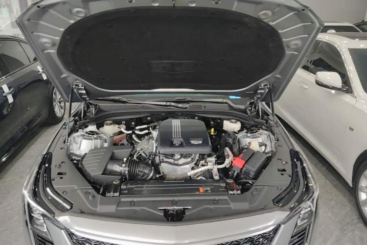 Used Cadillac CT5 2024 28T Luxury Pro Trim Engine Bay