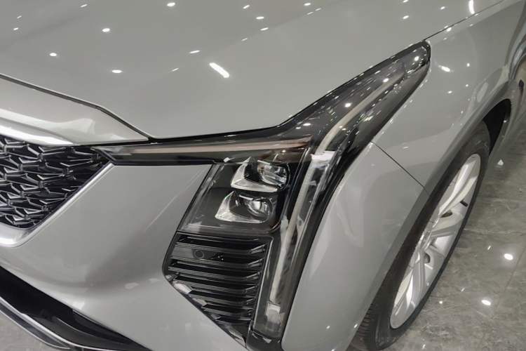 Used Cadillac CT5 2024 28T Luxury Pro Trim Left Front Headlight